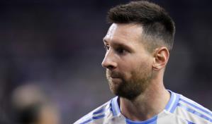 Scaloni: Messi juega siempre, incluso sin estar al 100%