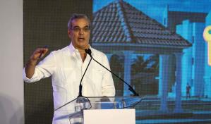 El presidente Luis Abinader dice que presentará reforma del sector eléctrico a final de año