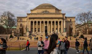 Universidad de Columbia aparta indefinidamente a tres decanos por comentarios antisemitas