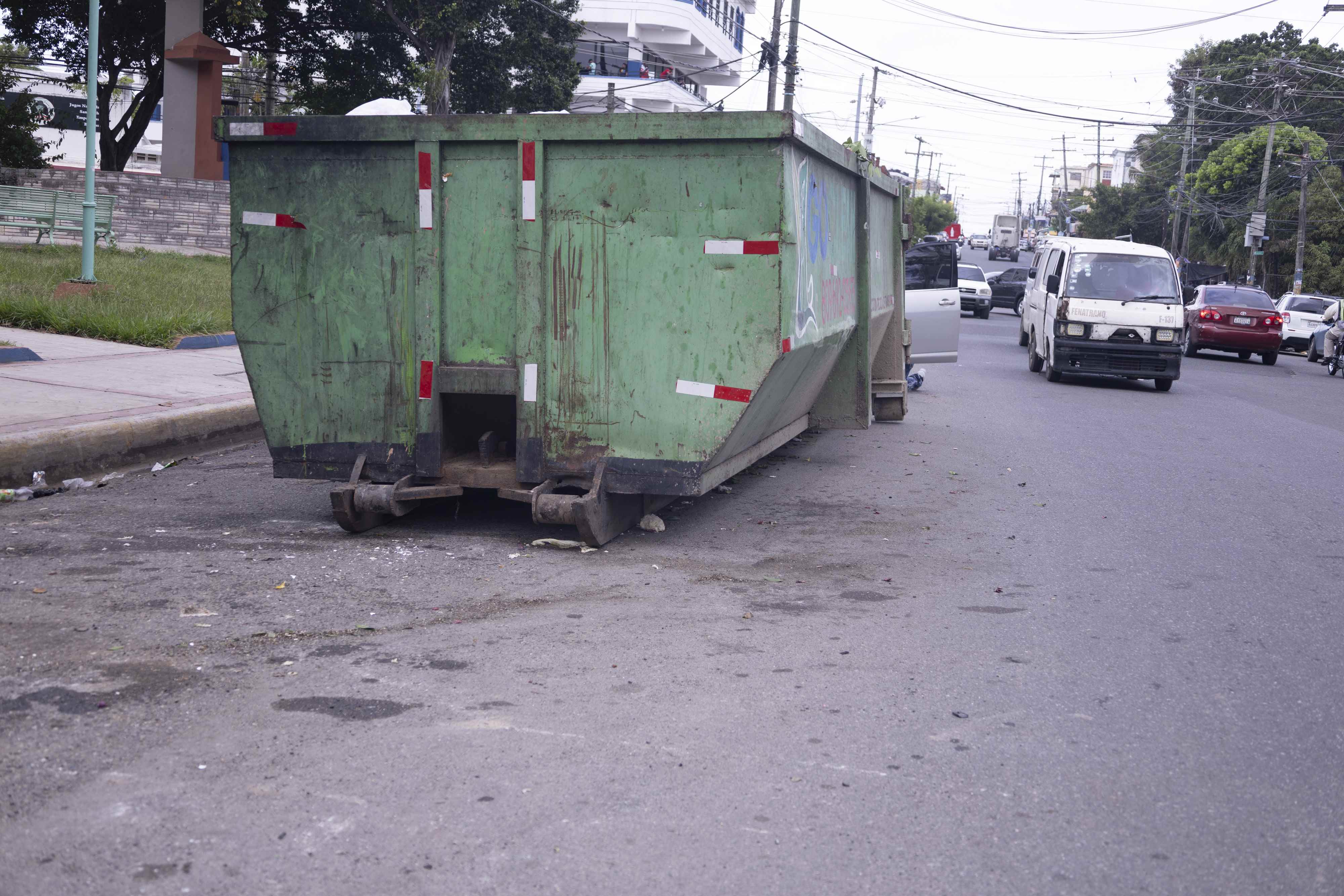 Otro tipo de furgón en la calle Simón Orozco.