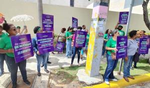 Organizaciones feministas protestan por la aprobación apresurada del Código Penal