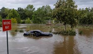Más de una decena de muertos por Beryl, que se degrada a tormenta tropical en Texas