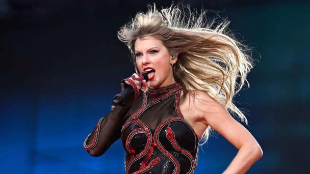 Hasta 13,000 euros: polémica por los precios de entrada para ver a Taylor Swift en Italia
