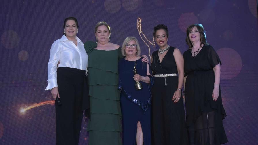 Premio Mujeres que Inspiran reconoce aportes y diversidad de cinco grandes profesionales