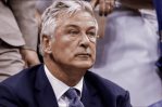 Alec Baldwin va a juicio por homicidio involuntario tras disparo en set de Rust
