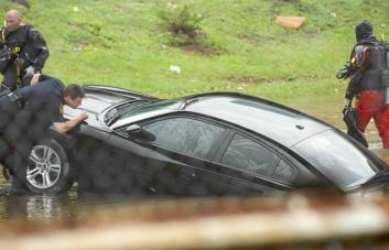 Suben a ocho los muertos por Beryl en EE. UU. y continúa el apagón en Texas