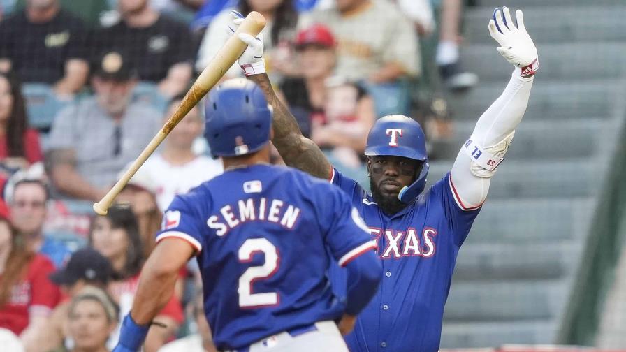 Adolis García conecta HR en el 8vo y extiende racha ganadora de Rangers que vencen a Angelinos