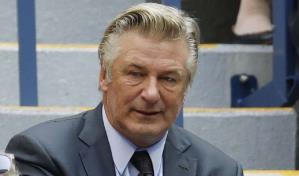 La defensa de Alec Baldwin presenta una llamada al 911 en los alegatos por el caso Rust