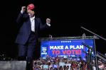 Trump mantiene incógnita sobre su vicepresidente pese a guiños al senador Rubio en Miami Trump mantiene incógnita sobre su vicepresidente pese a guiños al senador Rubio en Miami