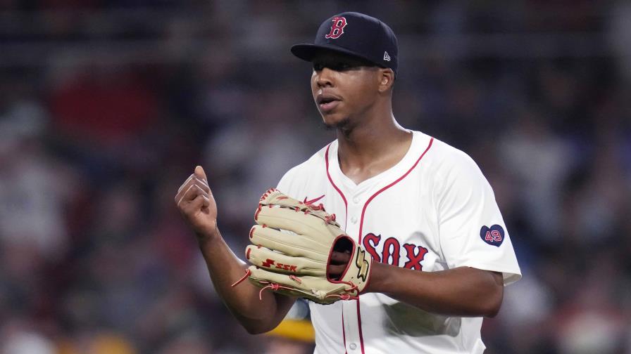 Tras renunciar al Juego de Estrellas, Devers ayuda a Medias Rojas en triunfo sobre Atléticos