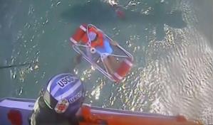 Rescatan a cinco personas aferradas a congelador en lago de Ohio
