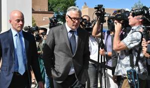El arma de Baldwin solo descarga munición apretando el gatillo, asegura el fabricante