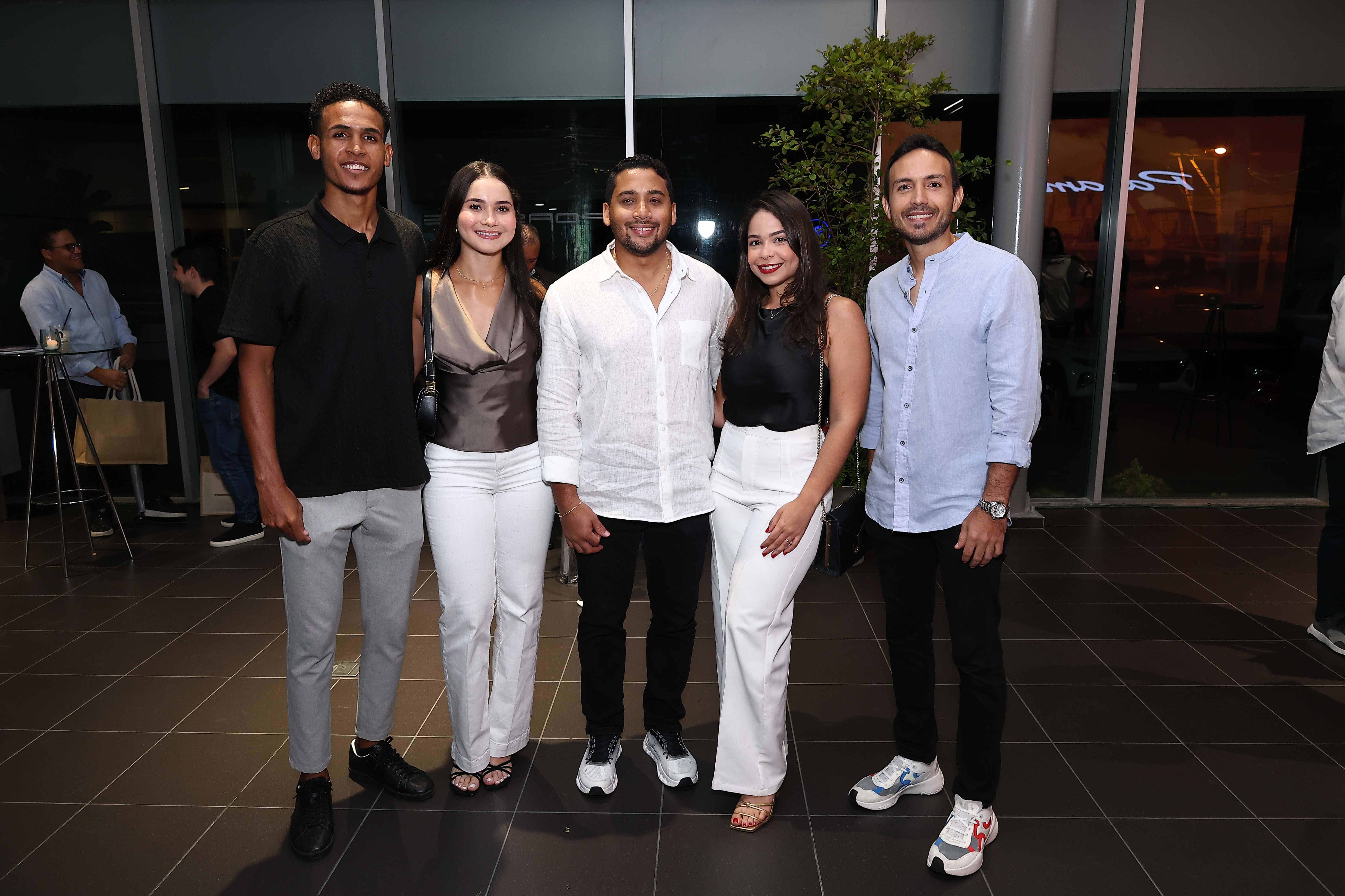 Pedro Olivares, Lía Espinal, Andrés Holguín, Paloma Díaz y Juan Peralta.