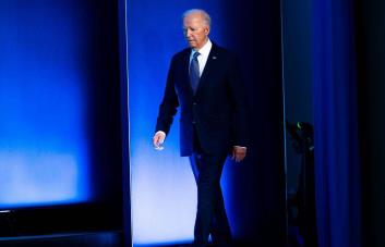 Un 67 % de los estadounidenses cree que Biden debe retirarse