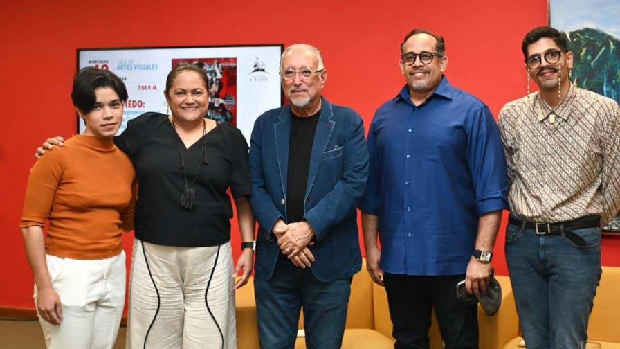 Celebran centenario del maestro Ramón Oviedo con panel en el Centro León