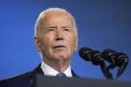 Biden abre ronda de preguntas diciendo Trump al referirse a su vicepresidenta
