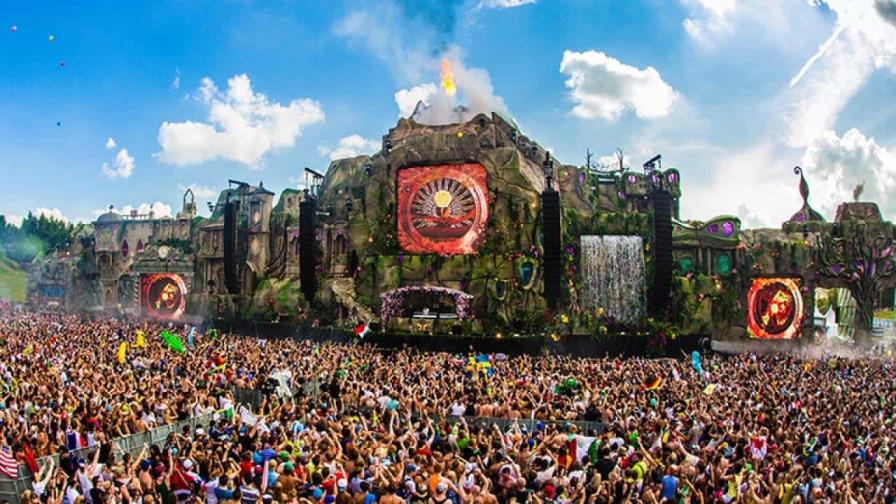 El Festival Tomorrowland se enfrenta a multa de 2 millones por no usar vasos reutilizables