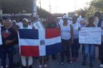 Peregrinos llegan a Santo Domingo desde El Seibo luego de cinco días caminando en reclamo de tierra Peregrinos llegan a Santo Domingo desde El Seibo luego de cinco días caminando en reclamo de tierra