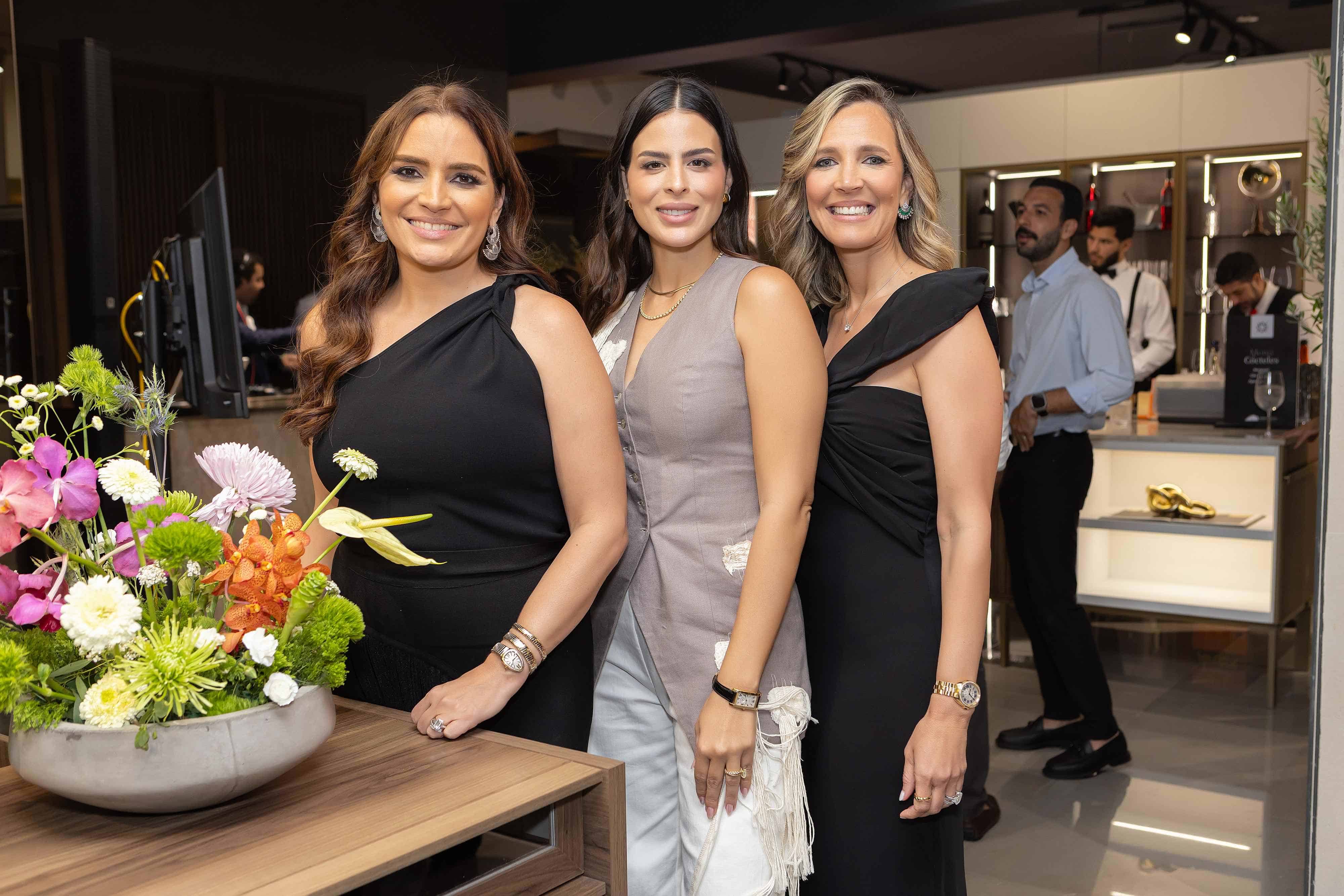 Altagracia Isa, Graciella Dietsch y Leslie Mota.