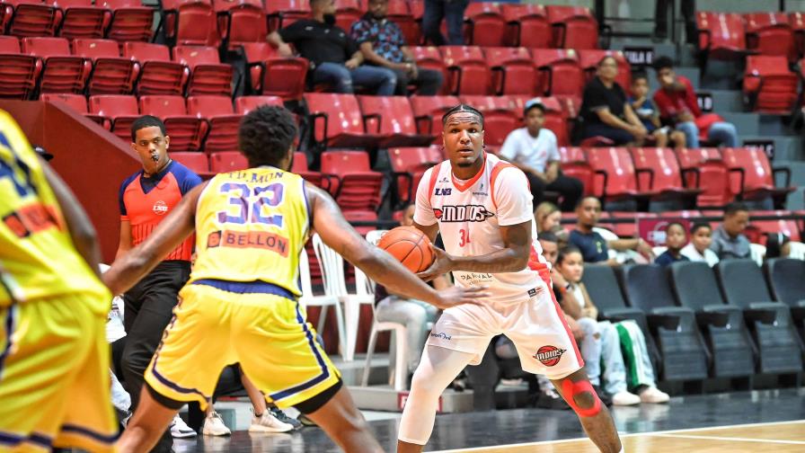 Los Metros remontan y vencen a Indios en partido suspendido de la LNB