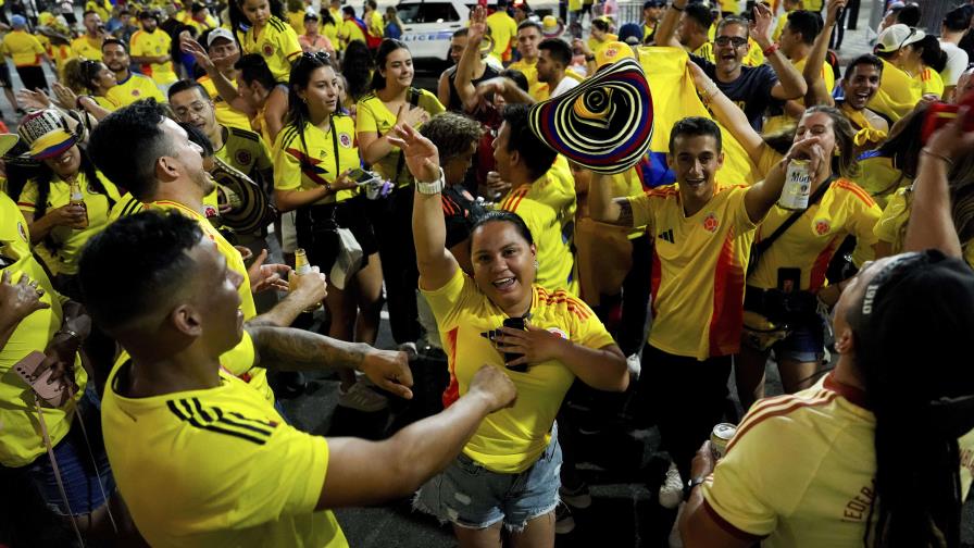 Presidente de Colombia ordena día cívico ganen o pierdan la Copa América