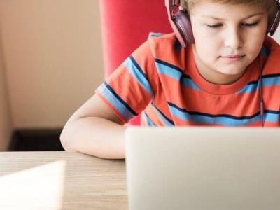 China lanza campaña contra contenidos "dañinos" para niños en internet