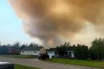 Los residentes de Jasper, en Canadá, vuelven tras un mes de evacuación por un incendio