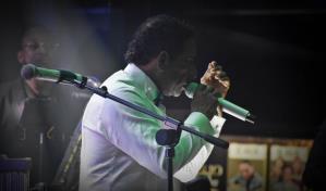 Noche de bohemia y tributo: Félix D’Oleo honra a Anthony Ríos en Lungomare