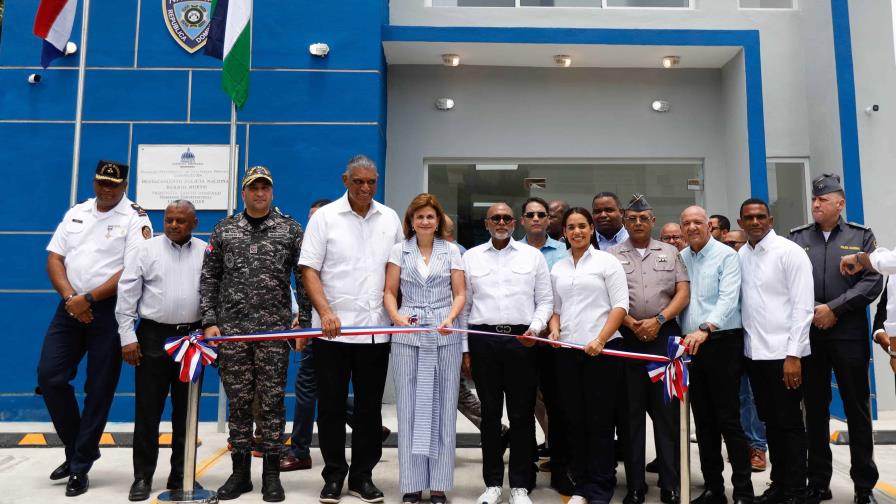 Vicepresidenta Raquel Peña inaugura destacamento de la Policía en Sabana Perdida