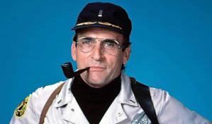 Fallece el actor James B. Sikking, de Hill Street Blues