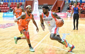 Tony Farmer es el Jugador de la Semana 4 en la LNB