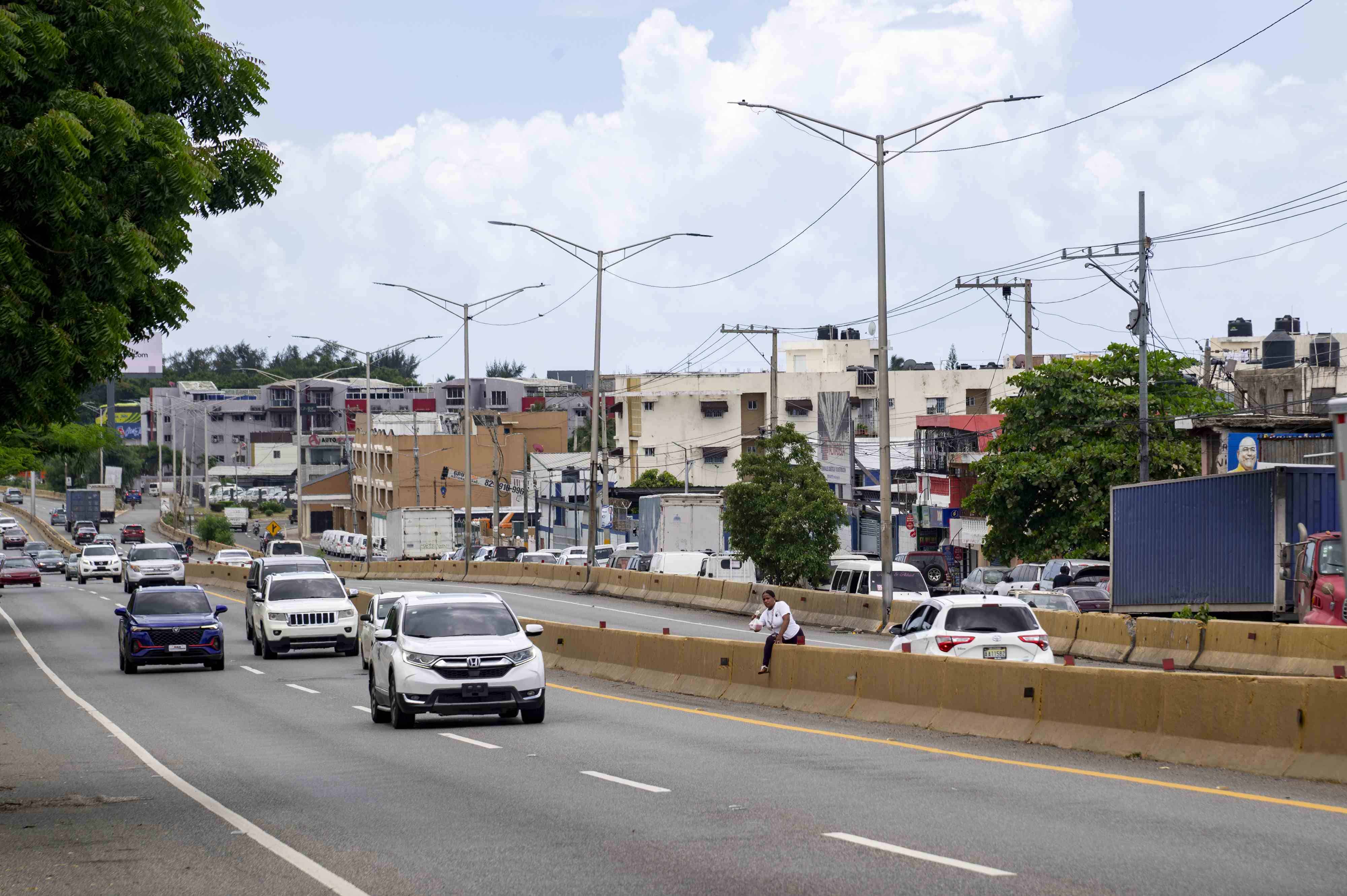 Los vehiculos se desplazan a alta velocidad.