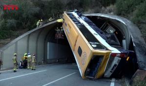 Aparatoso accidente de autobús en España