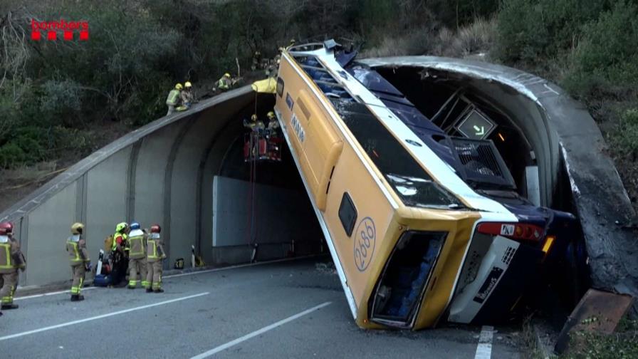 Aparatoso accidente de autobús en España