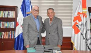 AGN recibe donación de material fílmico del programa Santo Domingo Invita