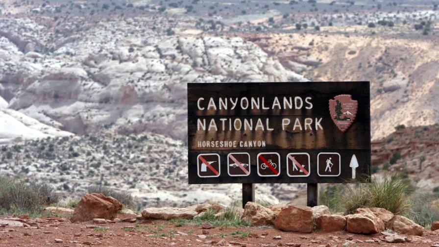 Mueren tres senderistas en parques de Utah mientras las altas temperaturas persisten en EEUU