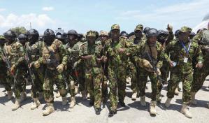 Llegan más policías kenianos a Haití para combatir a pandillas criminales