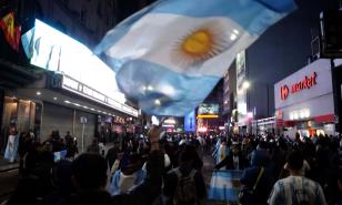 Aficionados recibieron en Buenos Aires a Argentina, flamante bicampeón de América