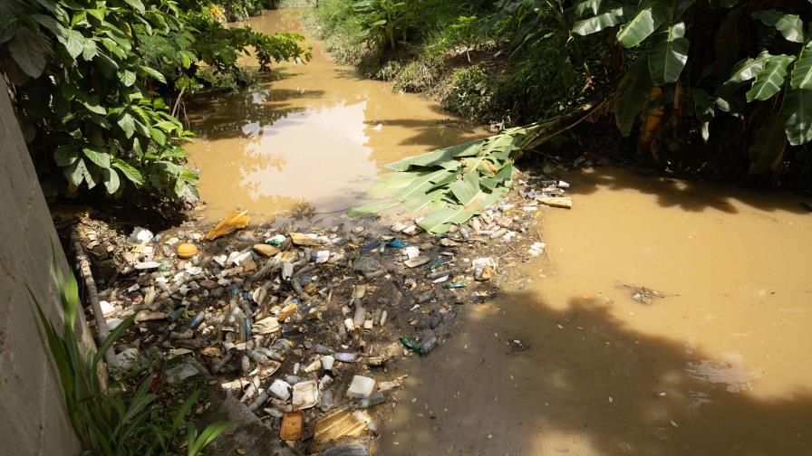 Protestan en Quita Sueño por solución de inundaciones de viviendas