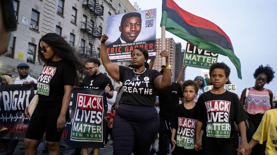 "No puedo respirar": Recuerdan a Eric Garner en el 10mo aniversario de su muerte