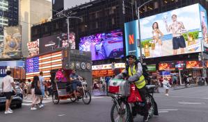 Migrantes que trabajan de repartidores en NY enfrentan la amenaza de los ladrones