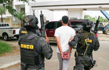 Detienen dos hombres vinculados a cargamento de cocaína decomisado en puerto Caucedo