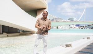 Gilberto Santa Rosa visita el campus de Berklee College of Music en Valencia