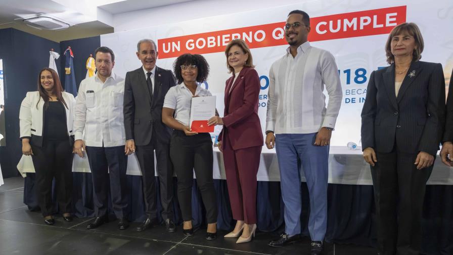 El Gobierno ha repartido más de 150,000 becas entre 2020 y 2024