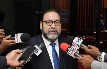 Senadores califican de “vergonzoso” que Congreso no apruebe el Código Penal en esta legislatura