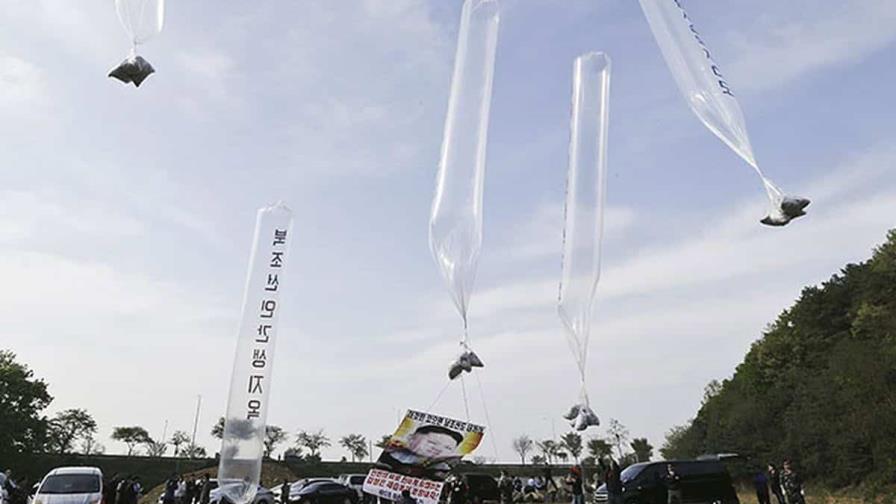 Seúl reactiva sus altavoces de propaganda en respuesta los globos con desechos de Pionyang