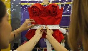 Diseñadoras mexicanas crean ropa para personas con discapacidad visual y auditiva