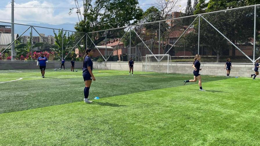 Sedofútbol U17 femenina viajó a Colombia para disputar partidos de preparación