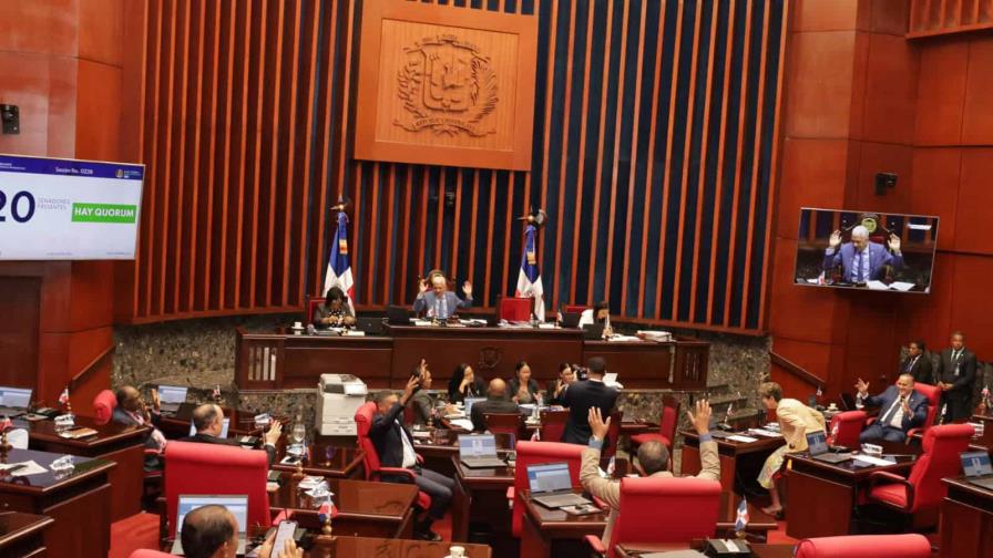 Senadores consideran que sectores fuera del Congreso impiden aprobación del Código Penal