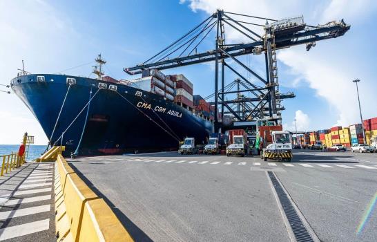 Aduanas sube sus recaudaciones a pesar de la crisis econ&oacute;mica por la guerra